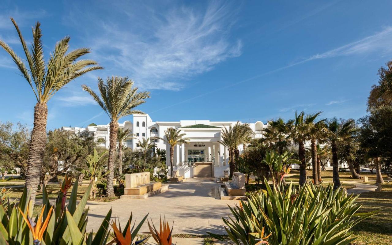 Radisson Blu Resort & Thalasso Hammamet Eksteriør bilde The main entrance of the hotel