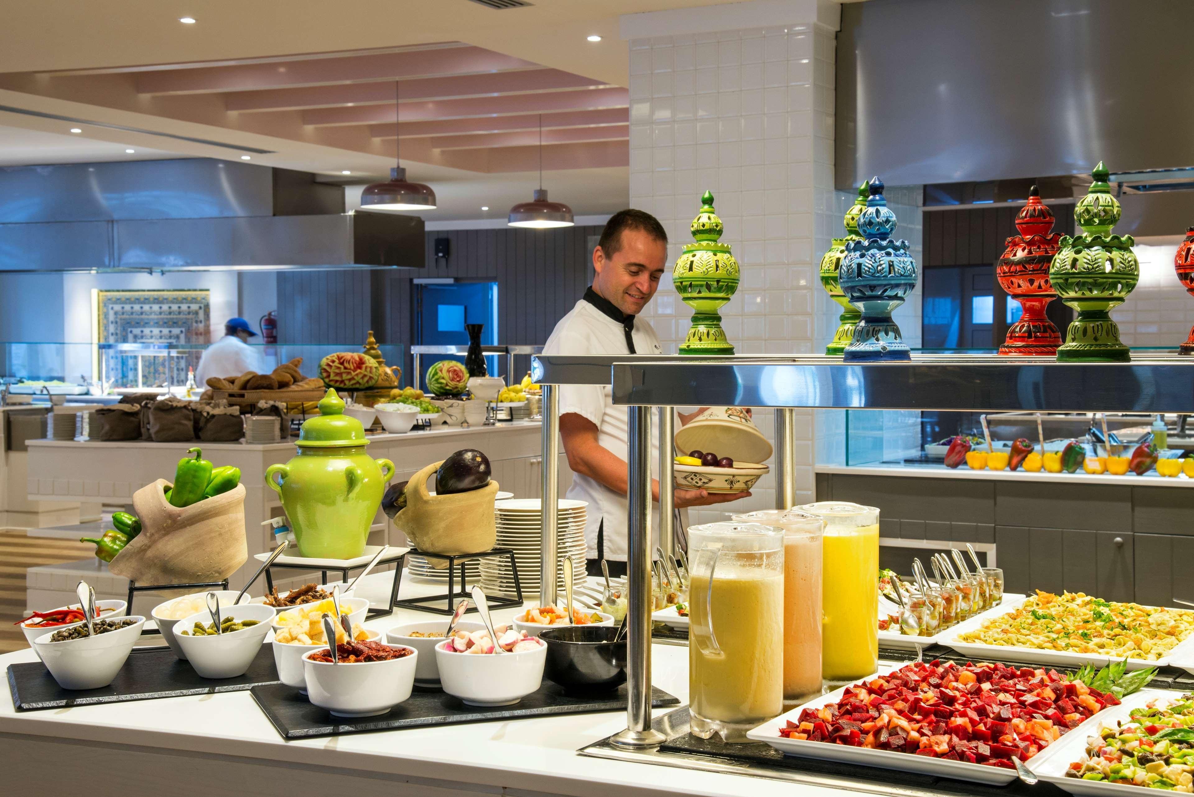 Radisson Blu Resort & Thalasso Hammamet Eksteriør bilde A buffet at a hotel
